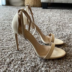 Lulu’s, Nude Heels